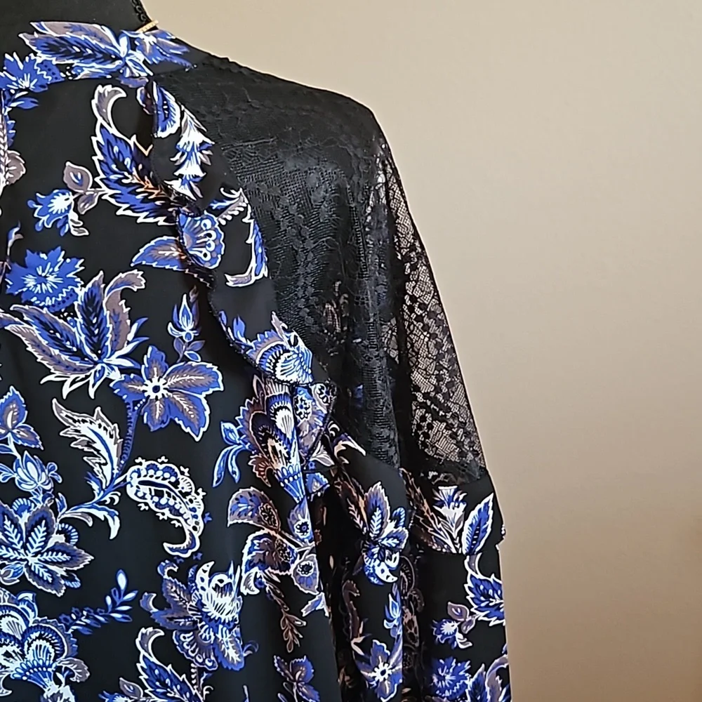Short front, long back Shirt. - Picture 10 of 14